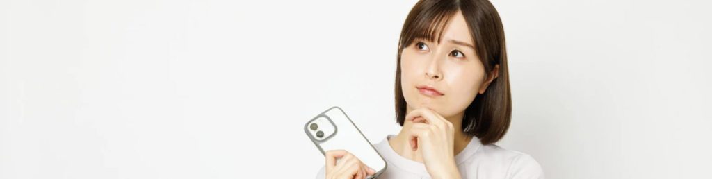 DIY対策：侵入口封鎖と追い出し術を考えている女性